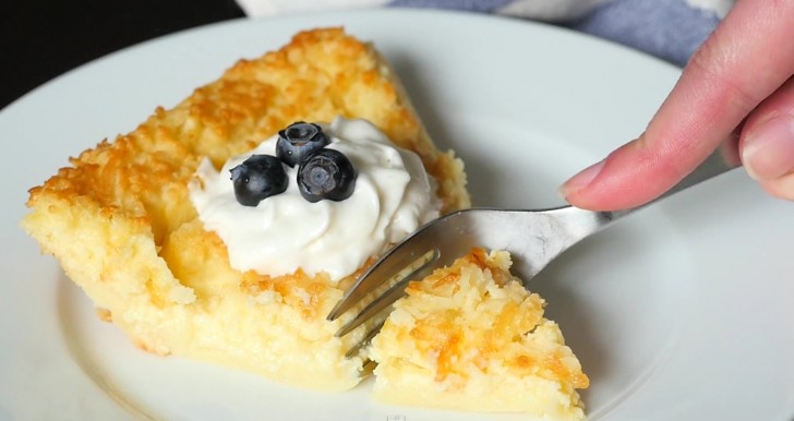 La vostra torta al limone è pronta! L'odore che si sprigionerà dal forno vi conquisterà ancor prima di assaggiarla!