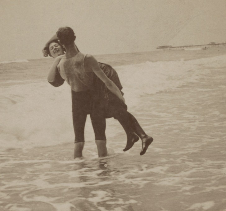 12. Rare moment d'effusion capturé en photos (1879).