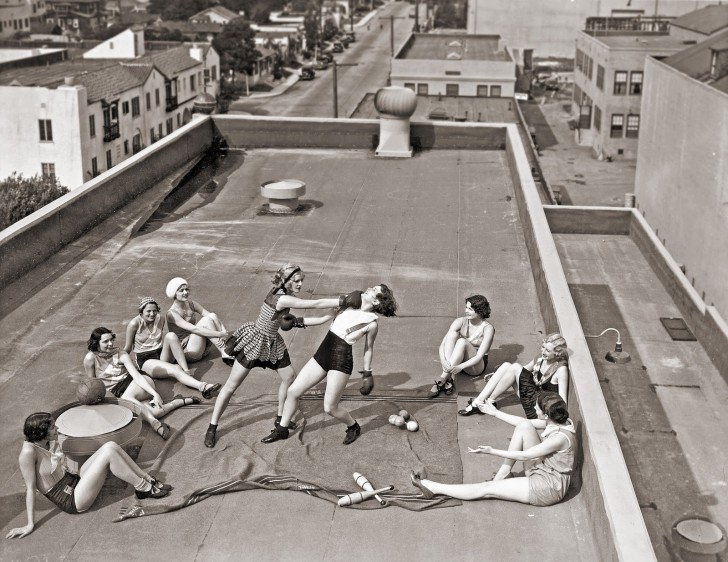 16. Match de boxe de femmes sur le toit-1938.