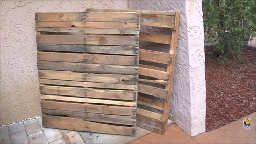 First of all, clean the pallets and remember to remove any worn slats!