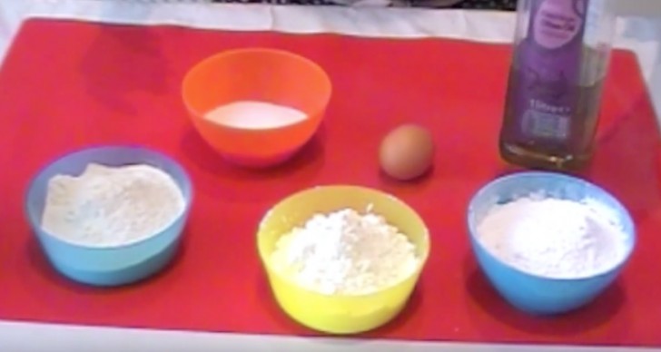 Gather all the necessary ingredients making sure to sift the corn starch before using it.