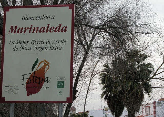 Marinaleda ist auch spezialisiert in der Produktion von Olivenöl, auch dieses für den Export bestimmt (aber in erster Linie natürlich zum Eigenverbrauch!). 