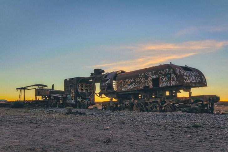 Bolivie: les images fascinantes d'un cimetière pour... trains - 12