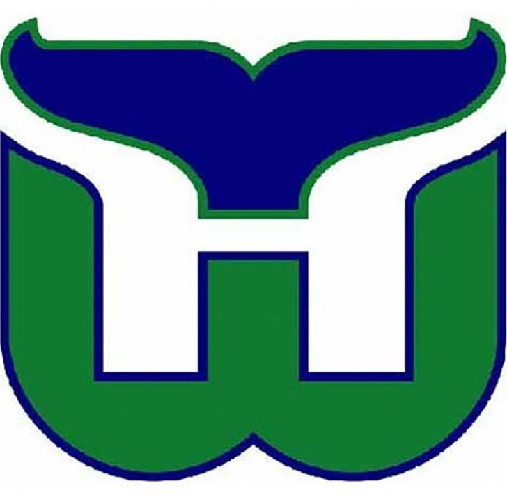 15. Le logo de l'équipe de hockey Hartford Whalers contient les deux premières lettres (h et w), mais dessine également la queue d'une baleine («whale», en anglais).
