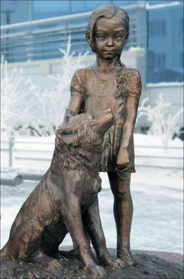 The wonderful story of Karina and Kryachaan has become an inspiring symbol for Siberia. As a matter of fact, to memorialize what happened, a beautiful statue of little Karina Chikitova and Kryachaan, her brave and intelligent dog has been placed at the airport in Yakutsk in East Siberia, the capital of the Sakha Republic.