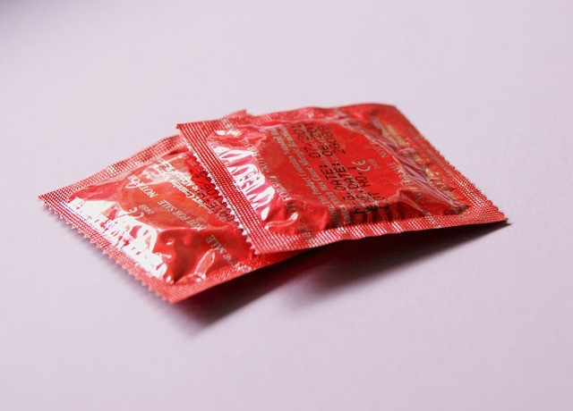 De bedrijven die condooms maken hebben een grote verantwoordelijkheid. Er bestaat geen betere test dan de praktijktest!