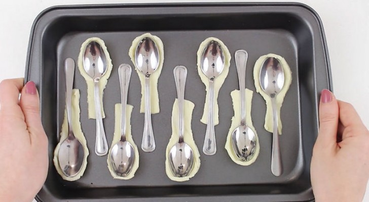 Innovative cooking --- put spoons on pastry dough in the oven?!
