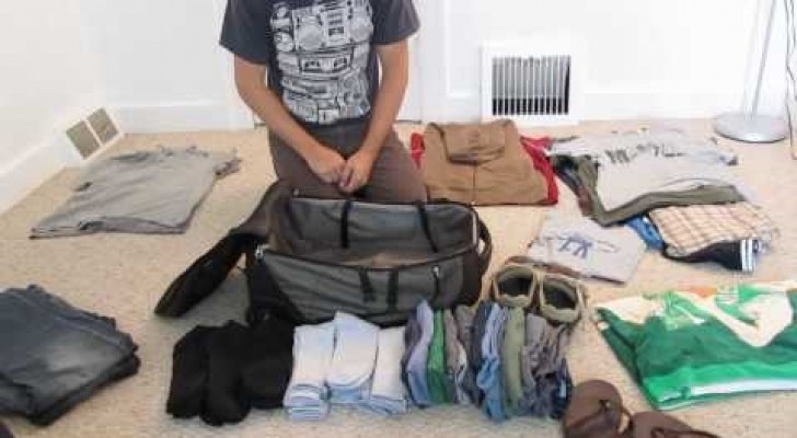Come inserire in un piccolo bagaglio a mano i vestiti per una settimana INTERA