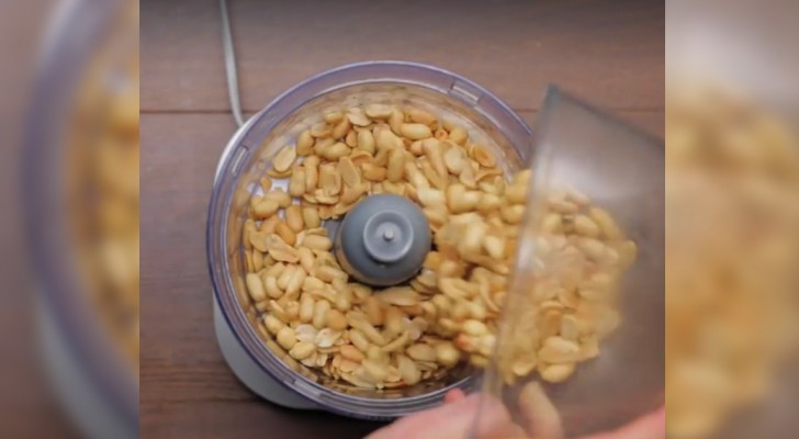 Hausgemachte Erdnussbutter: ihr habt keine Ahnung wie leicht es geht!