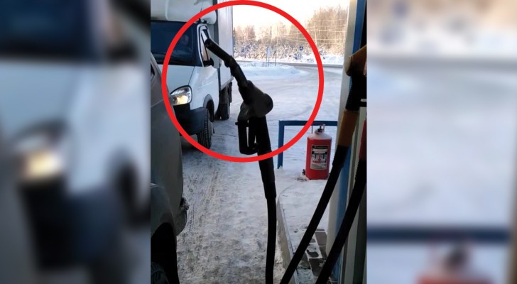 Hur kallt är det i Ryssland? Tillräckligt för att det här ska hända!