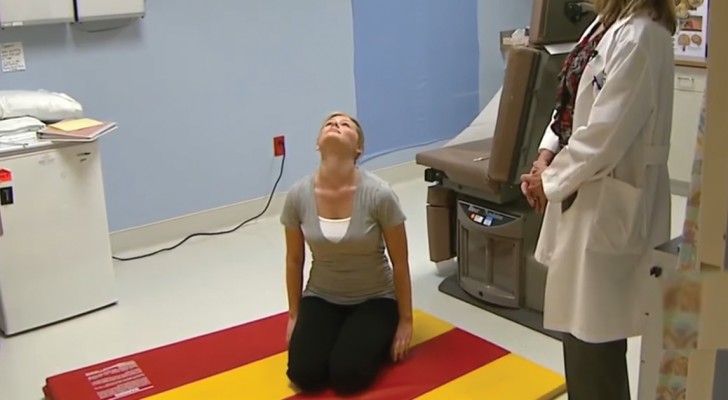 Esta médica mostra uma manobra física que permite que a tontura passe em segundos
