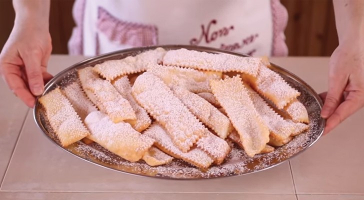 This traditional Carnival sweet is fantastic! Eating is believing! :)