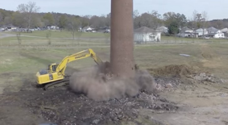 Watch this freaky demolition accident! Wow!