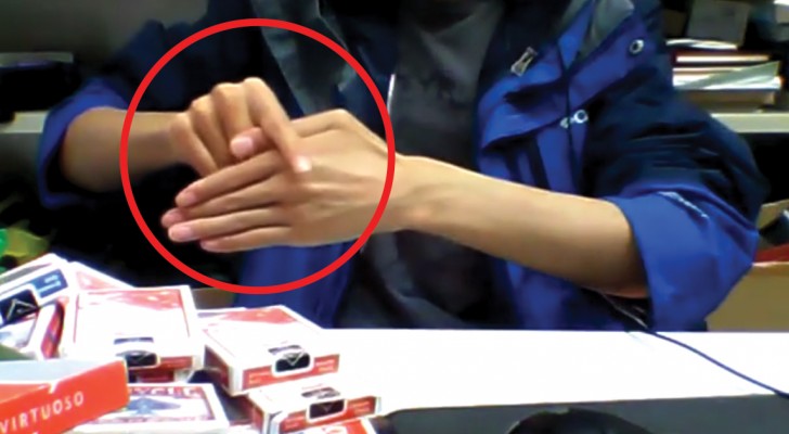  Watch a whole new level of the famous finger game!