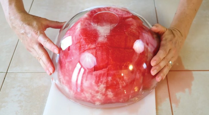 Wie man 3 verschiedene Sorten Wassermelone schneidet und sie auf originelle Weise serviert!