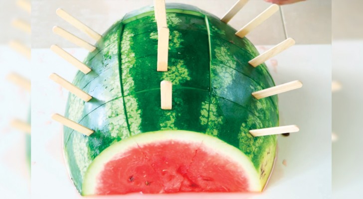 2 Ideen, um die Wassermelone auf praktische und originelle Weise zu servieren