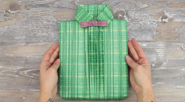 Impara come creare un pacchetto regalo a forma di camicia... è più facile di quanto pensi!