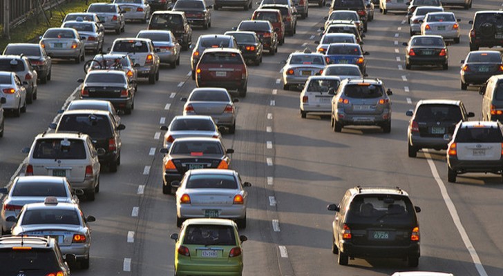 Jedes Auto ist mit einem nützlichen Gerät ausgestattet, das aber nur 1 von 4 Personen benutzt