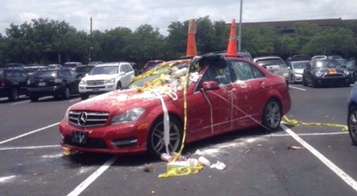 10 macchine parcheggiate nel posto sbagliato che l'hanno pagata cara