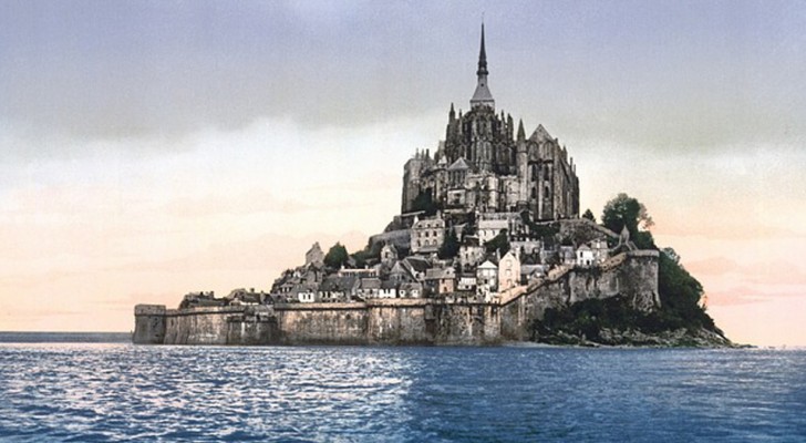 Quella volta in cui il Mont Saint-Michel tornò ad essere isola: un fenomeno che accade ogni 18 anni