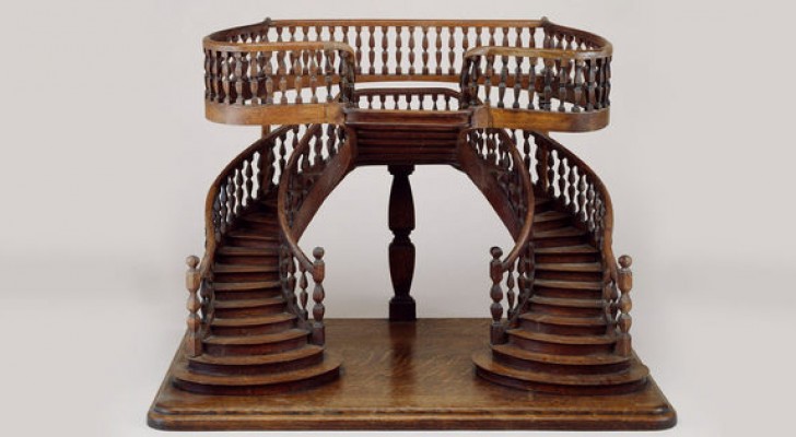 Le meravigliose e minuscole scale di legno create da un'associazione segreta di artigiani francesi
