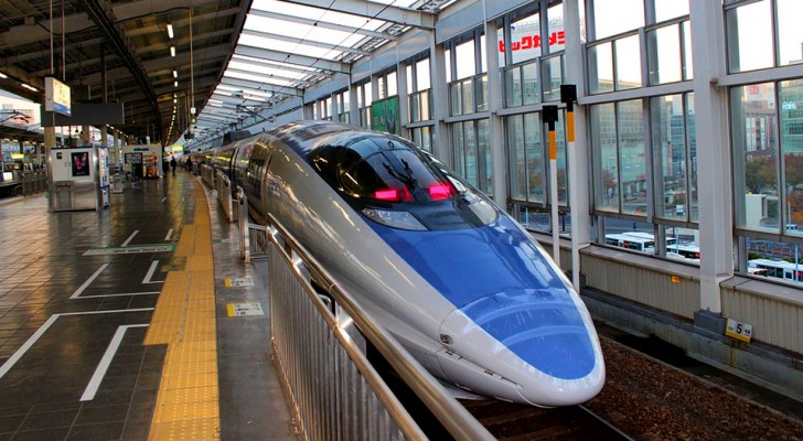 Le train part avec 25 secondes d'avance : la compagnie japonaise présente ses excuses officielles
