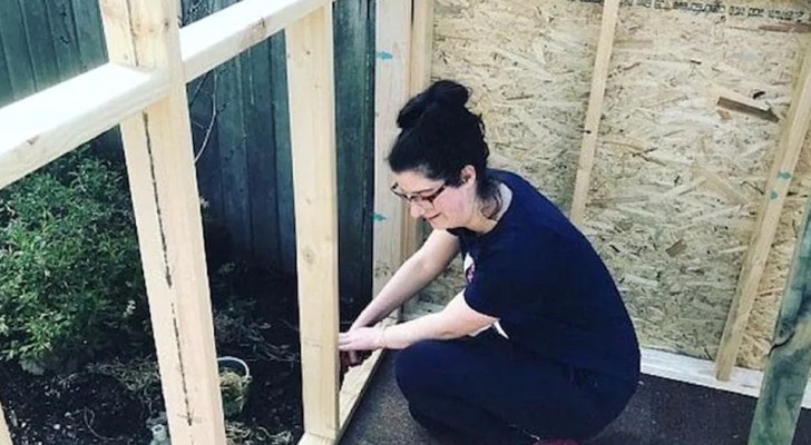 She was homeless after her divorce but this mother decided to build her own house for herself and her children