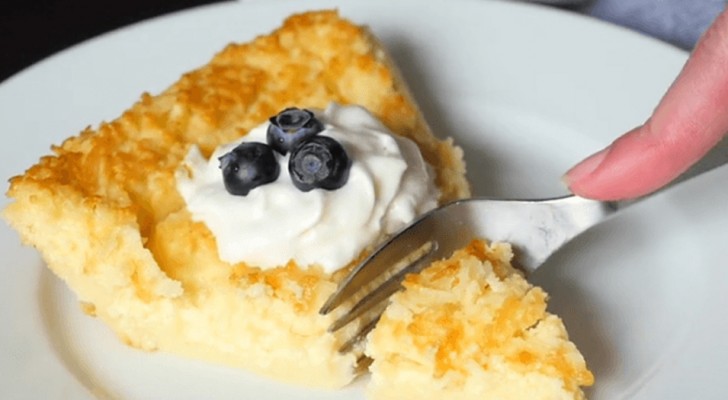 This lemon cake is delicious and is prepared by dirtying only one container!
