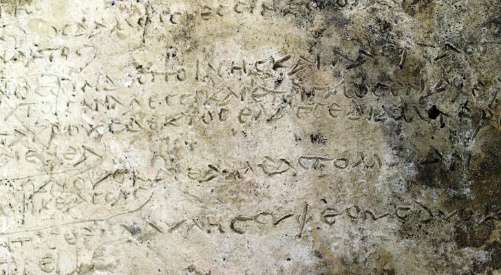 Trovata in Grecia una tavoletta di argilla con i versi dell'Odissea: probabilmente è la più antica mai rinvenuta