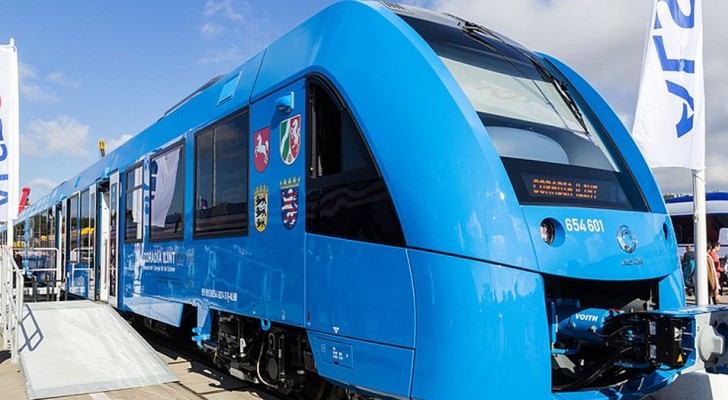 In Germania sono partiti i primi due treni ad idrogeno: sono gli unici in tutto il mondo