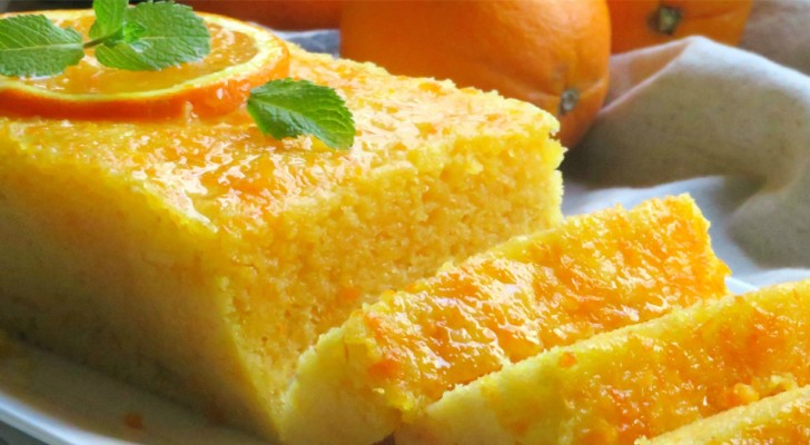 Este delicioso plum cake de laranja se prepara no forno de microondas em 5 minutos