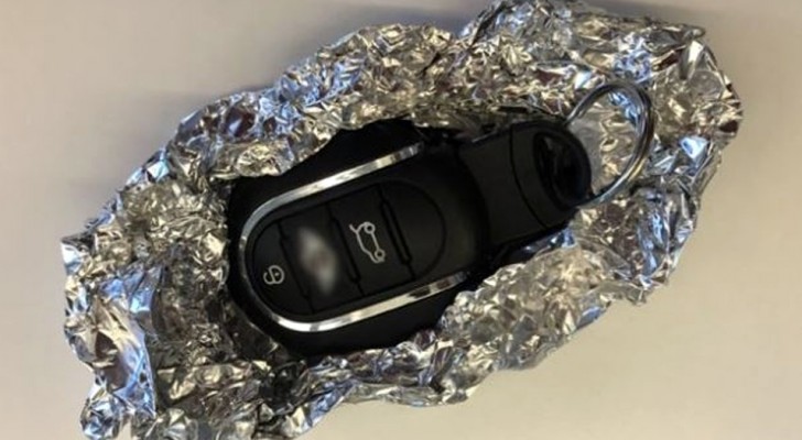 Security experts advise wrapping your electronic car keys in aluminum foil to avoid car theft