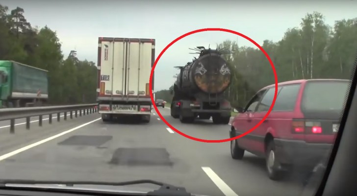 Ein russischer Lastwagen und eine Szene wie aus einem Horrorfilm
