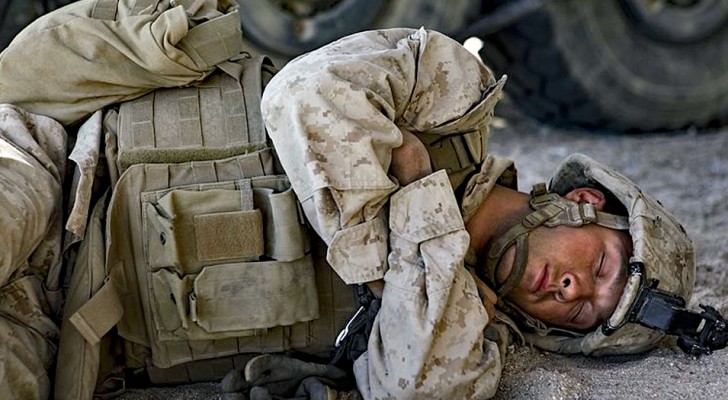 Do you find it hard to fall asleep? Here is the method that Marines use to fall asleep in two minutes in any situation