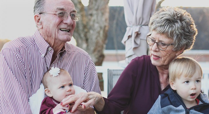 5 cose meravigliose che avvengono quando i figli crescono a contatto con i nonni