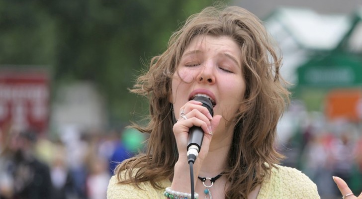 Singen kann positive Effekte auf Atmung und Herzfrequenz haben, vor allem, wenn man es im Chor macht