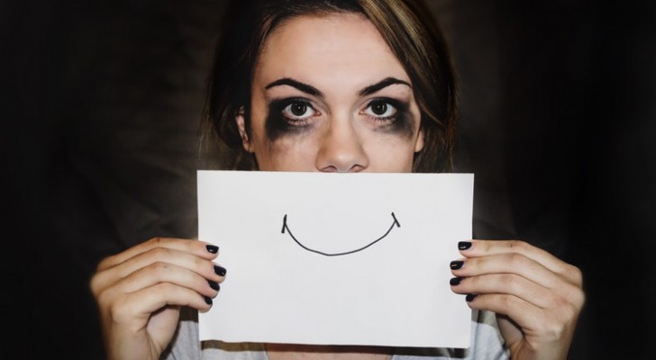 La "depressione sorridente": quando la felicità serve a mascherare una profonda tristezza