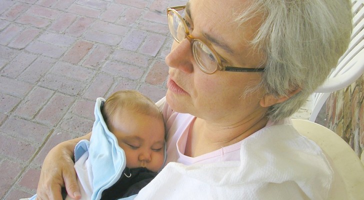 A avó troca o nome do neto enquanto a nora estava internada no hospital depois de uma cesariana