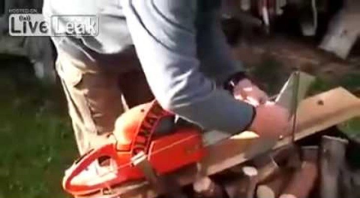 A smart way to cut wood with a chainsaw