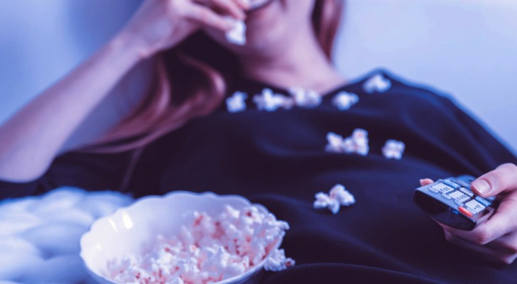 Gute Nachrichten: Popcorn hilft dabei, Gewicht zu verlieren und beugt dem Altern vor, verrät eine Forschung