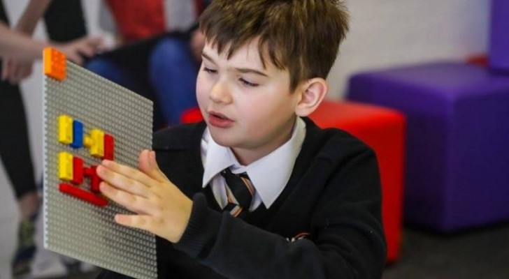 Lego ha creato una linea di mattoncini in Braille per i bambini non vedenti o con ridotte capacità visive