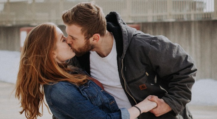 Un bacio non è solo un gesto romantico: ecco tutti i benefici che non ti aspettavi