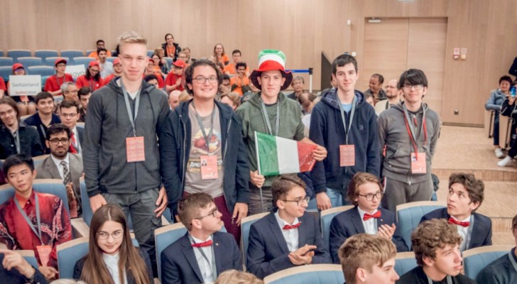 Olimpiadi Europee della Fisica: gli studenti italiani trionfano e fanno il pieno di medaglie