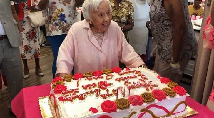 Diese 107-jährige Frau offenbart ihr Geheimnis der Langlebigkeit: 
