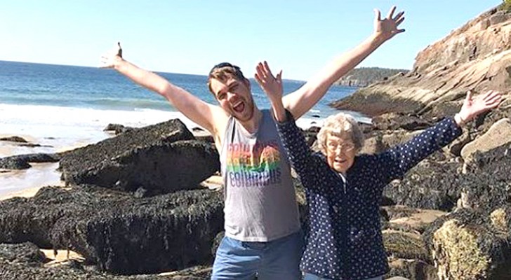 El nieto descubre que la abuela no ha ido jamás al mar y parte con ella para un viaje inolvidable