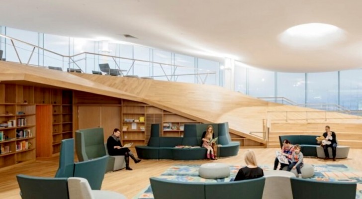 Questa biblioteca finlandese aiuta l'ambiente con un'architettura 100% eco-sostenibile