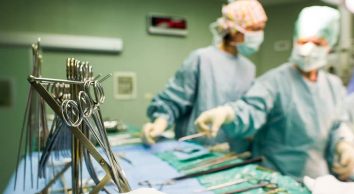Een man heeft een long-, lever- en alvleeskliertransplantatie ondergaan: het is het eerste geval in Europa