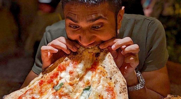 La pizza è il cibo che rende più felici gli italiani: lo rivela un sondaggio
