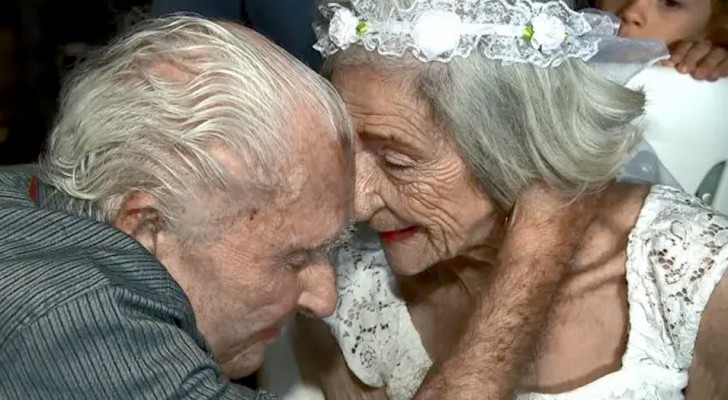 Lui ha 100 anni, lei 96: nonostante l'età, si sposano nella casa di riposo dove si sono conosciuti due anni prima