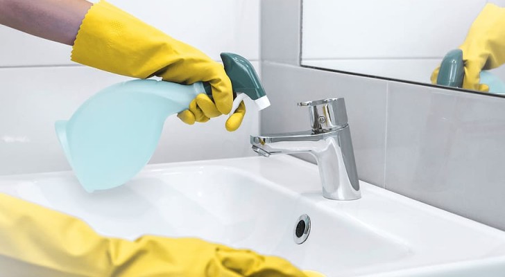 Il metodo economico e fai-da-te per preparare un efficace detersivo anti-calcare